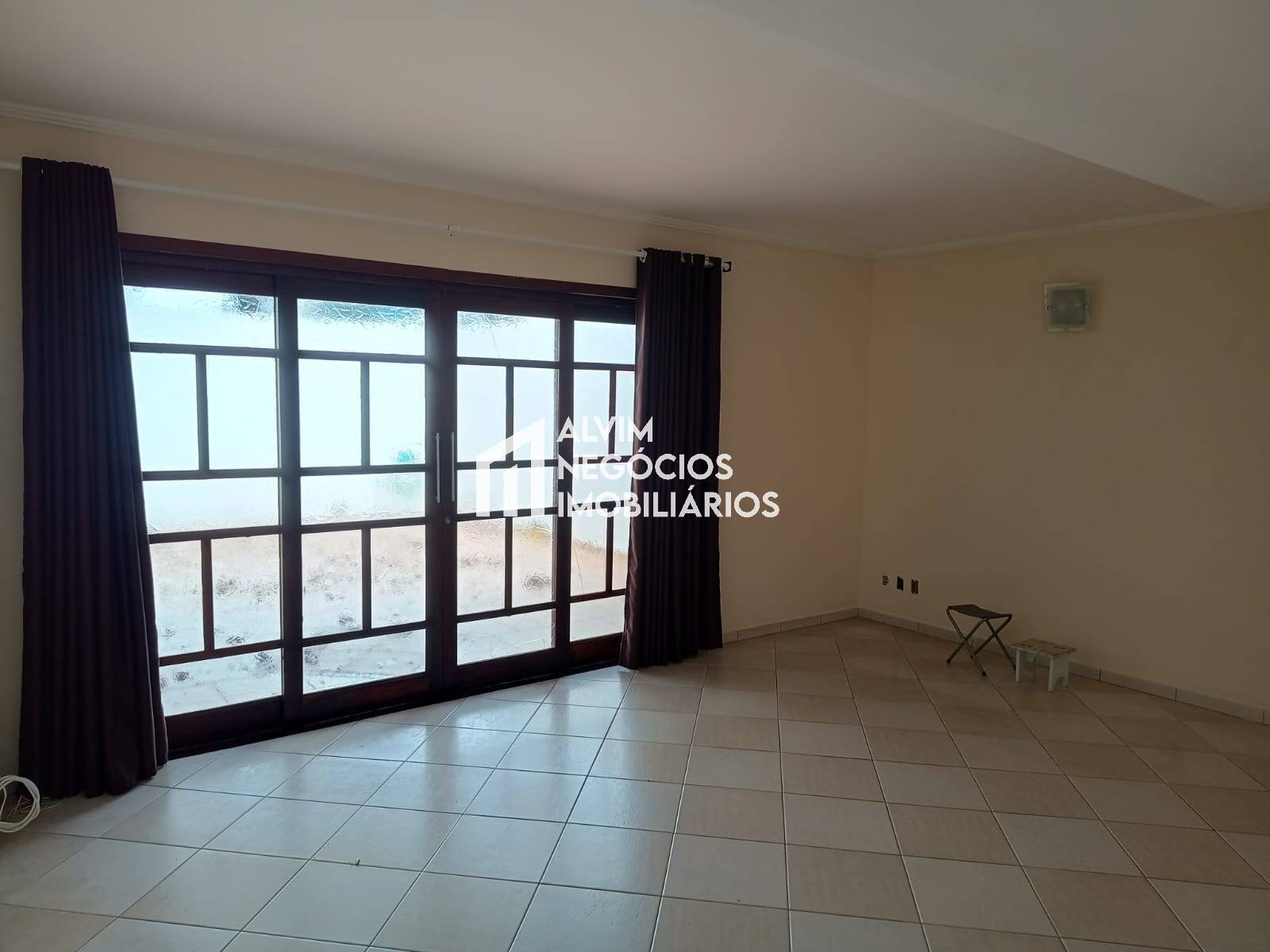Casa, 4 quartos, 240 m² - Foto 14