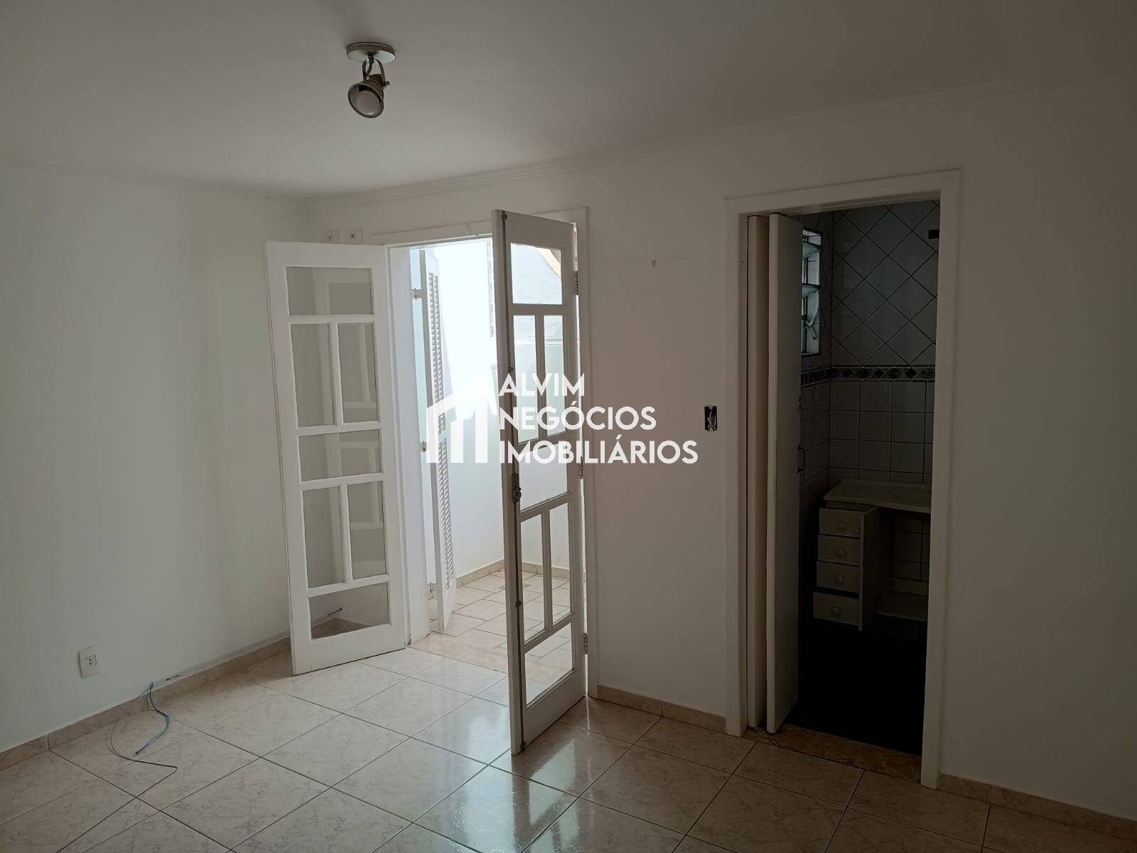 Casa, 4 quartos, 240 m² - Foto 20