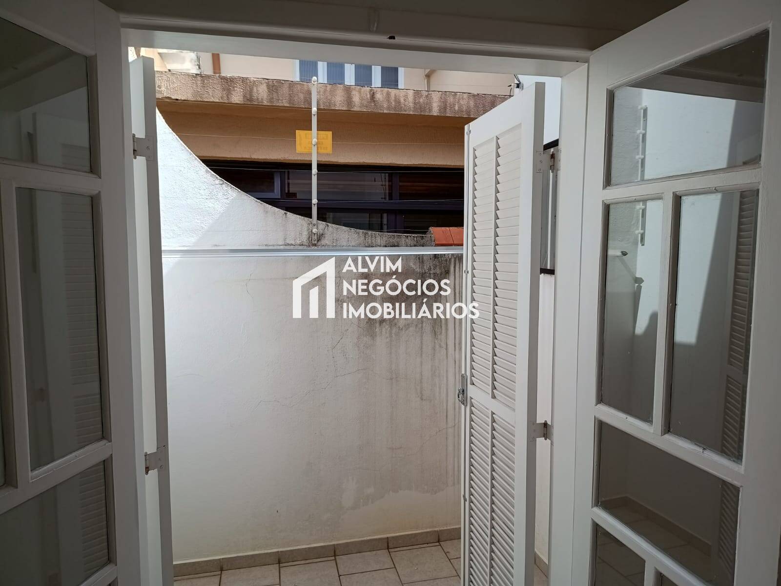 Casa, 4 quartos, 240 m² - Foto 25