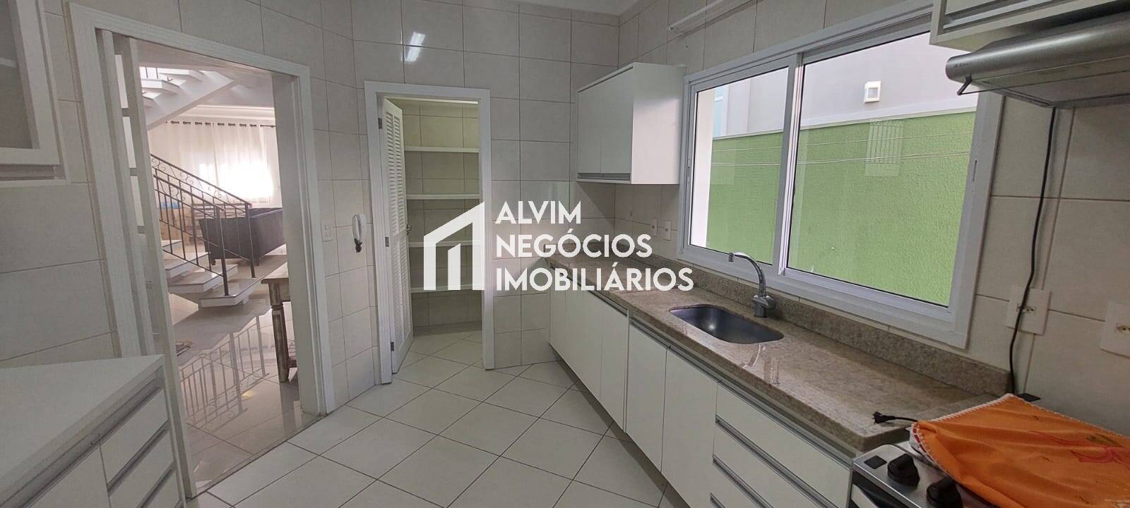 Sobrado, 4 quartos, 250 m² - Foto 8