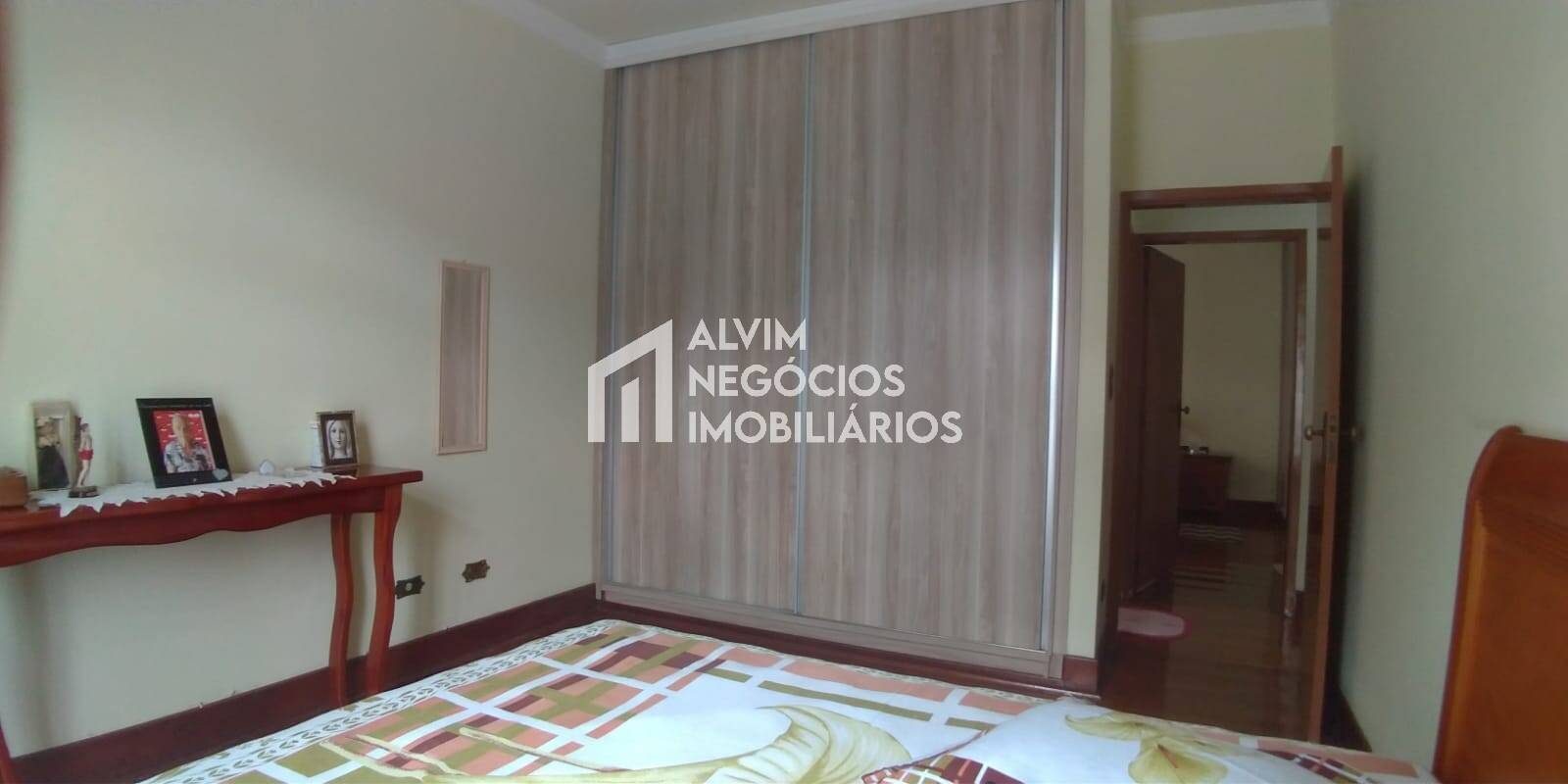 Sobrado à venda com 3 quartos, 450m² - Foto 10
