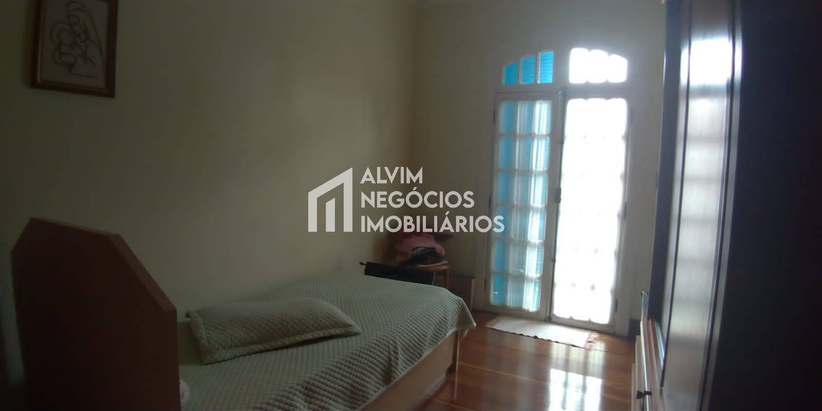 Sobrado à venda com 3 quartos, 450m² - Foto 14