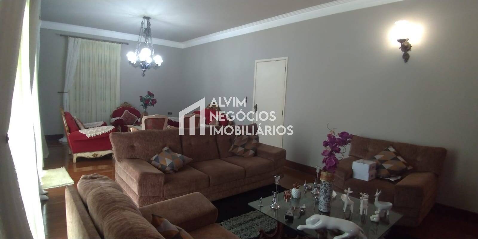 Sobrado à venda com 3 quartos, 450m² - Foto 4