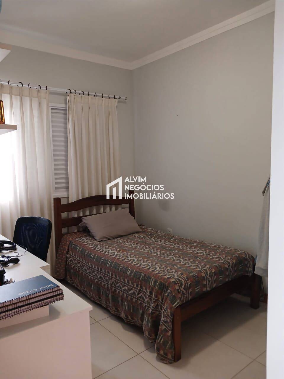 Casa, 3 quartos, 209 m² - Foto 13