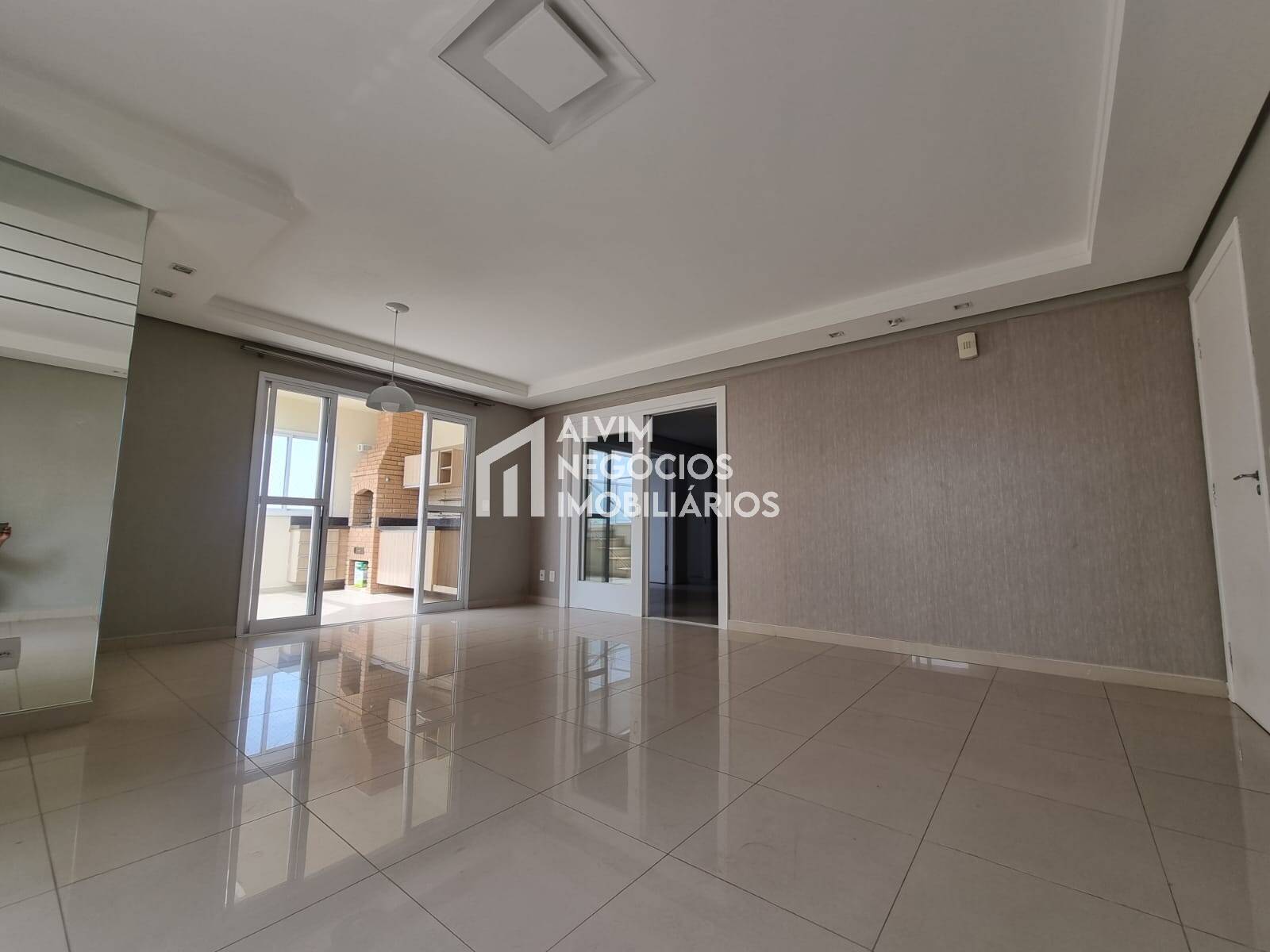 Cobertura à venda e aluguel com 3 quartos, 304m² - Foto 2