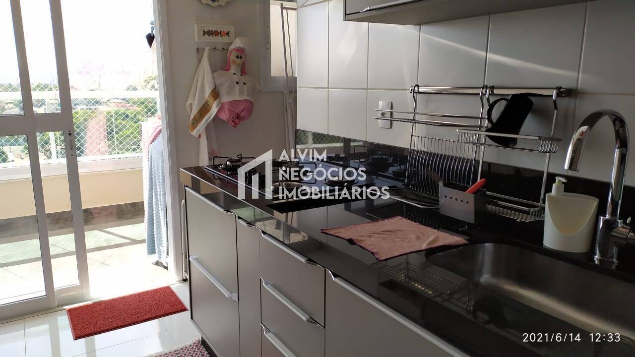 Apartamento à venda com 2 quartos, 95m² - Foto 10