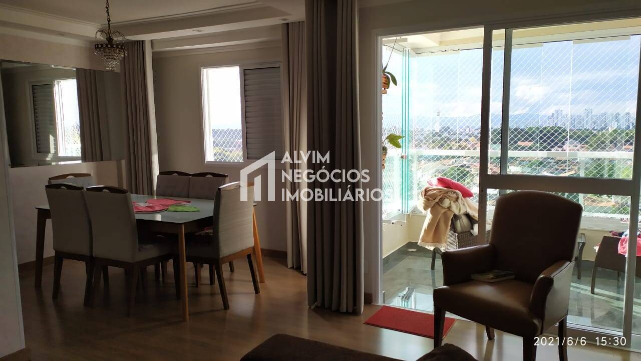 Apartamento à venda com 2 quartos, 95m² - Foto 1