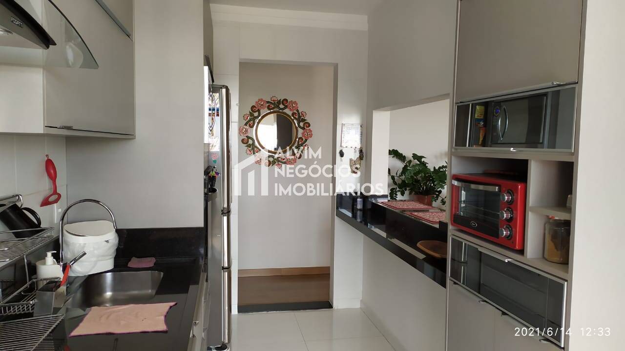 Apartamento à venda com 2 quartos, 95m² - Foto 9
