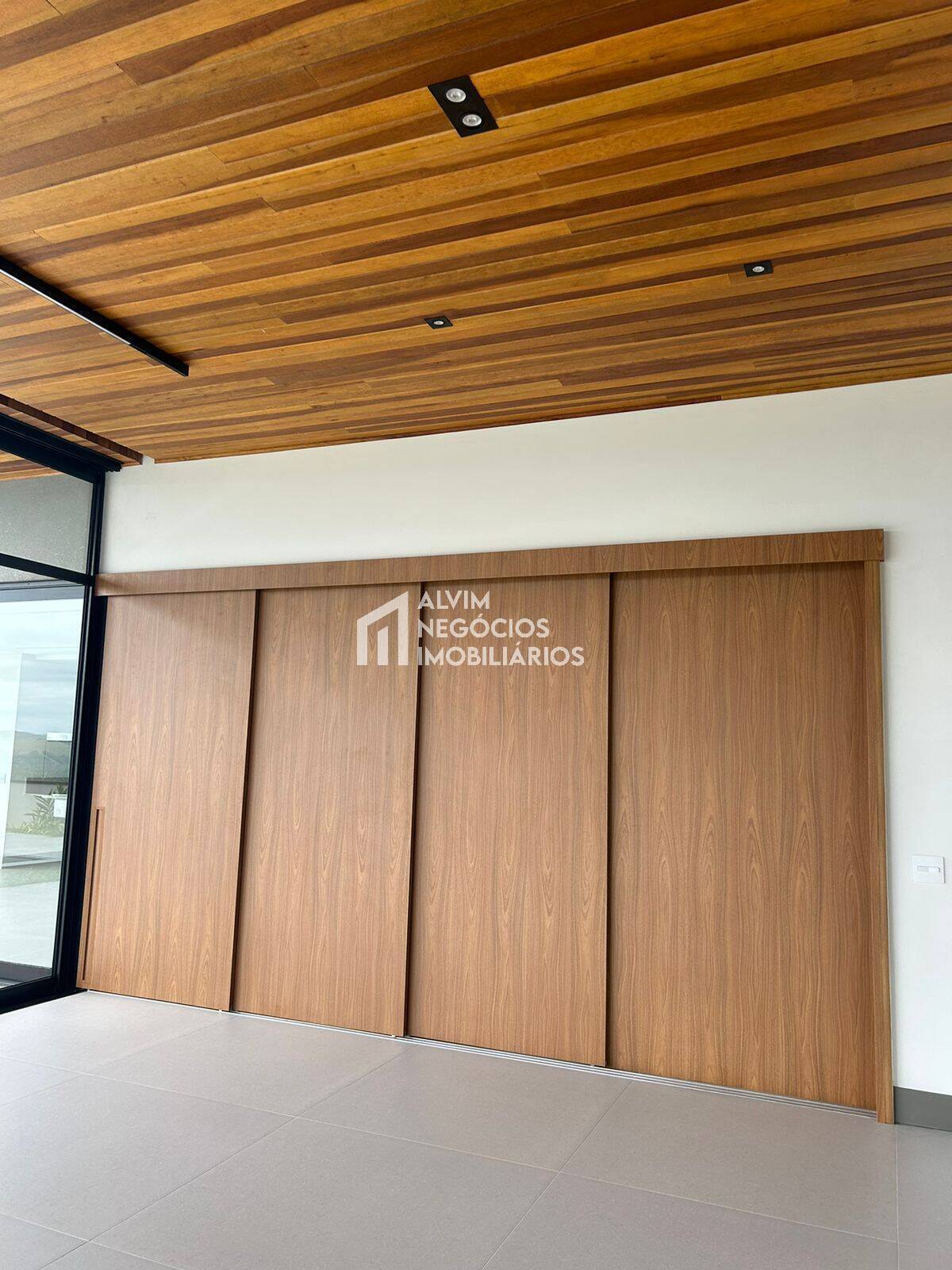Sobrado à venda com 2 quartos, 600m² - Foto 3