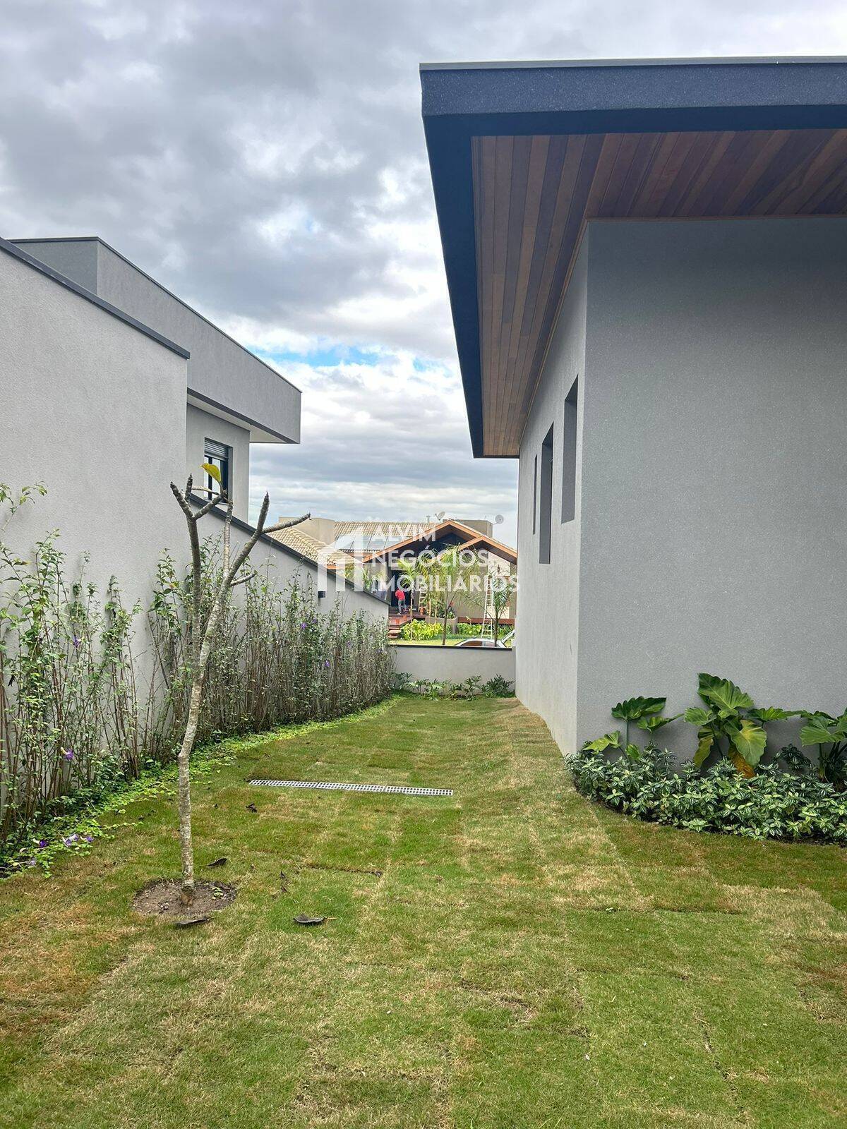Sobrado à venda com 2 quartos, 600m² - Foto 14