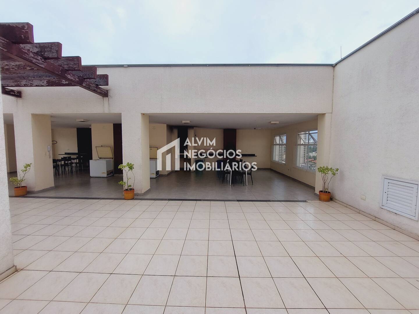 Apartamento à venda com 2 quartos, 60m² - Foto 43