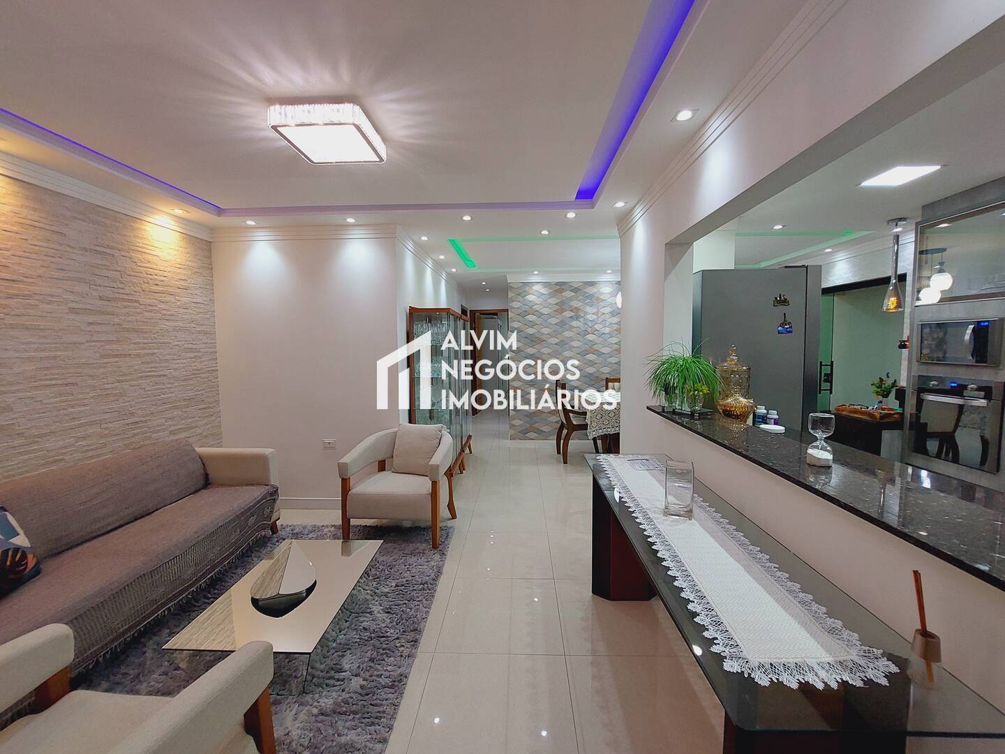 Casa, 4 quartos, 137 m² - Foto 1