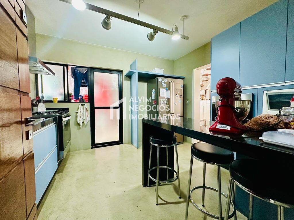 Cobertura à venda com 3 quartos, 260m² - Foto 8