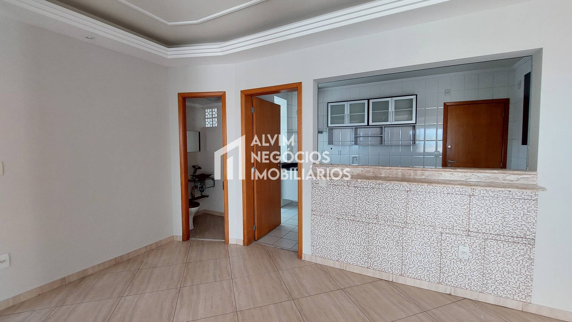 Apartamento à venda com 3 quartos, 110m² - Foto 1