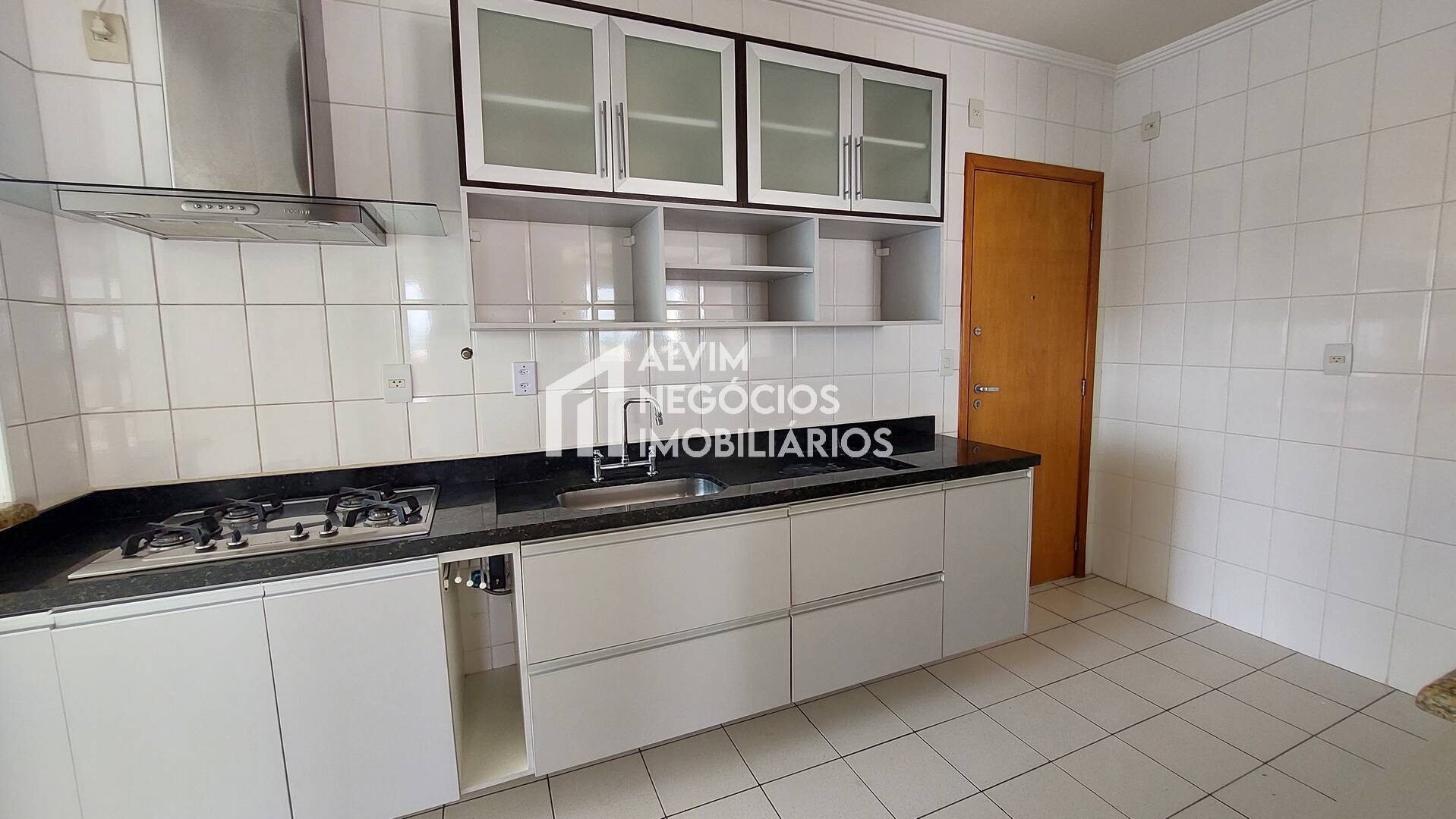 Apartamento à venda com 3 quartos, 110m² - Foto 11