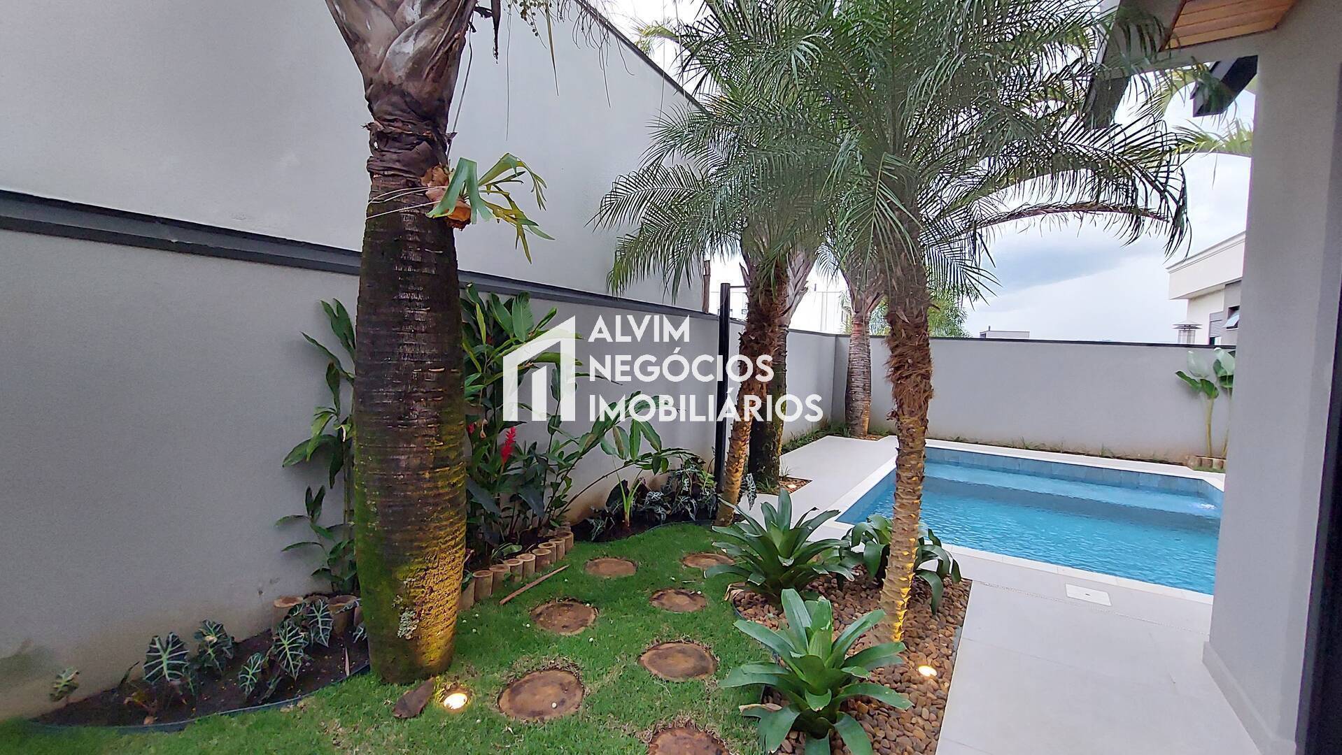 Casa, 3 quartos, 290 m² - Foto 39