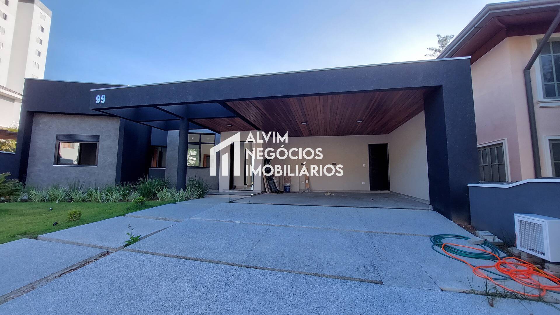 Casa, 4 quartos, 268 m² - Foto 4