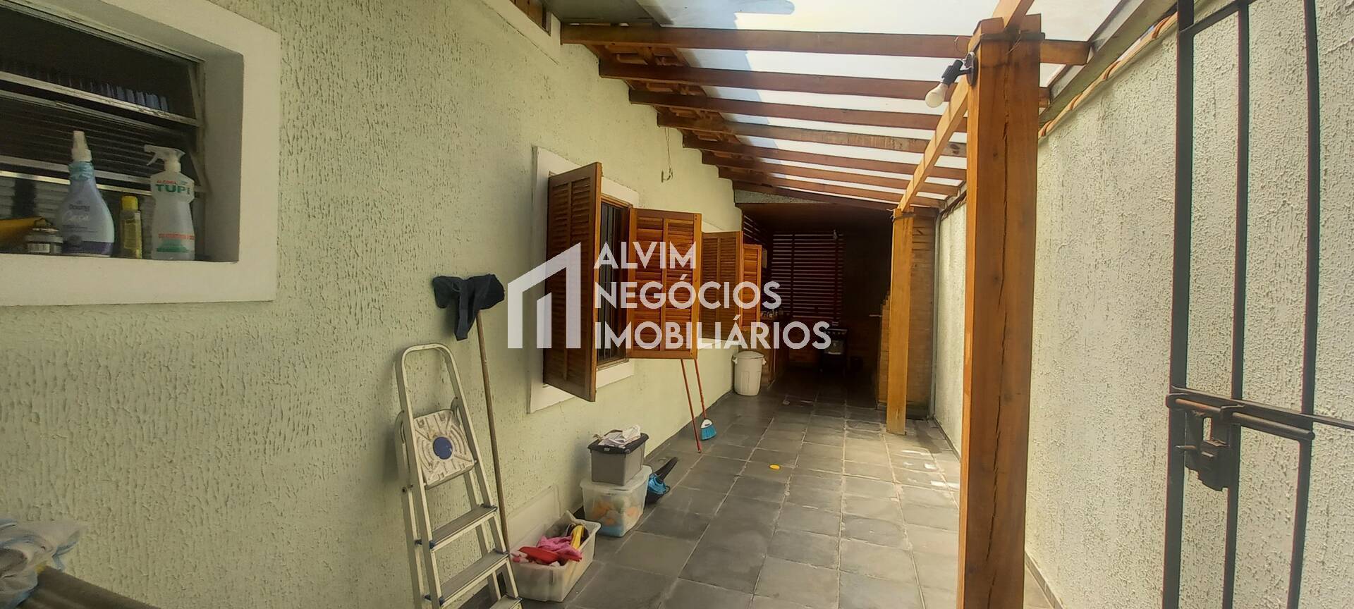 Casa à venda com 2 quartos, 70m² - Foto 9
