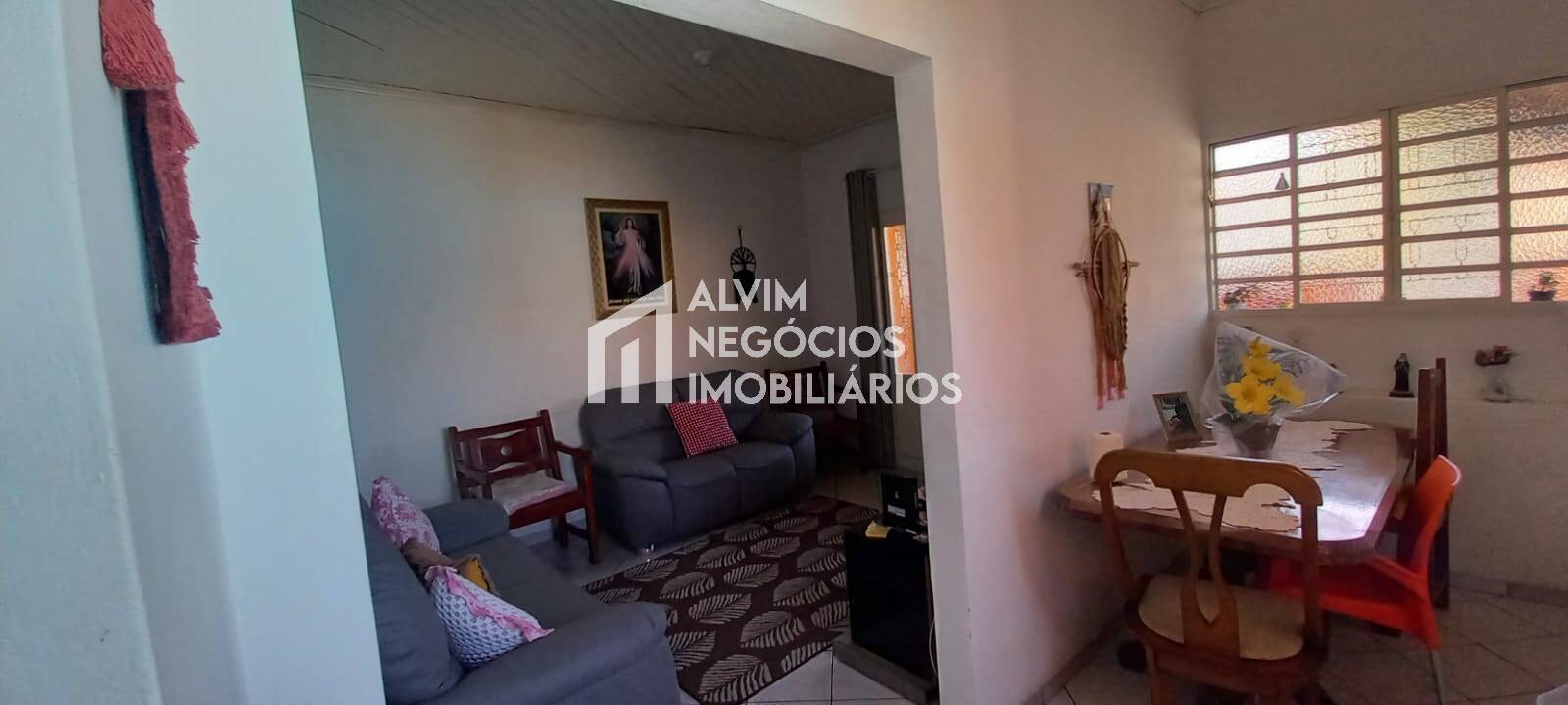 Casa à venda com 3 quartos, 385m² - Foto 4