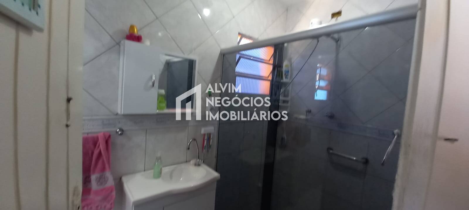 Casa à venda com 3 quartos, 385m² - Foto 7