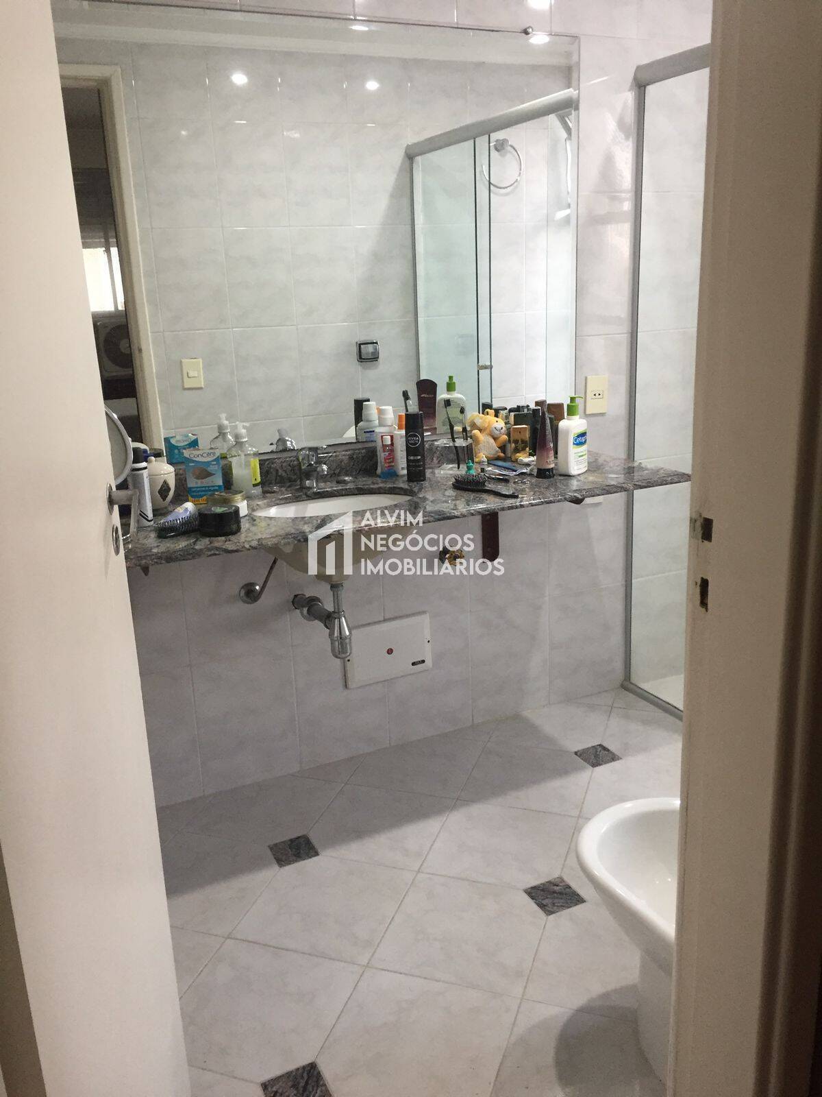 Apartamento à venda com 3 quartos, 120m² - Foto 4