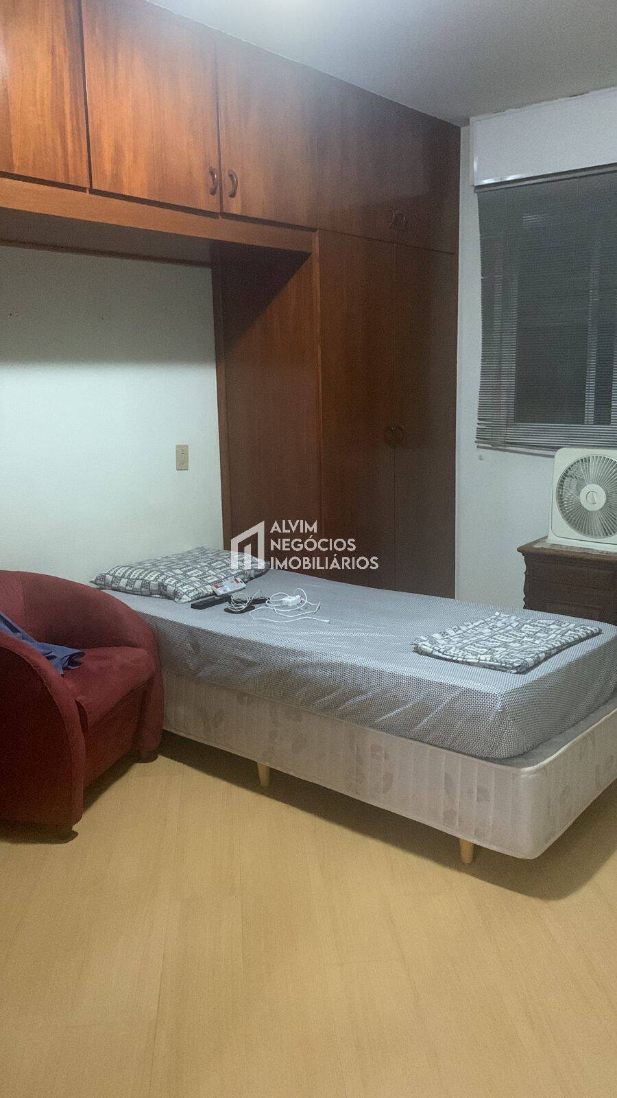 Apartamento à venda com 3 quartos, 120m² - Foto 11