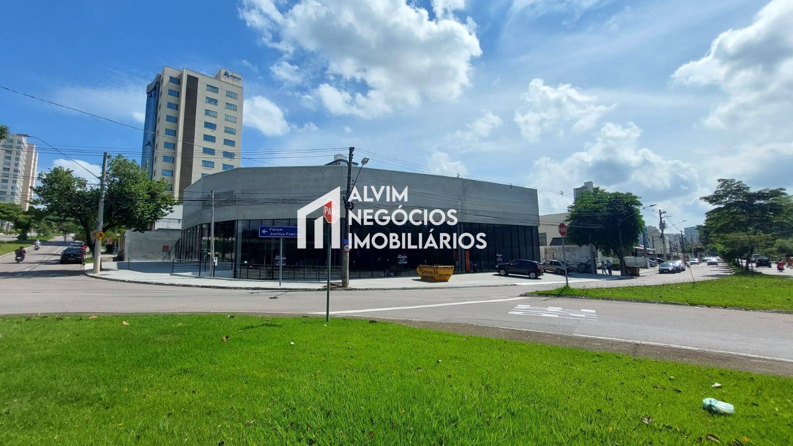 Loja-Salão, 908 m² - Foto 1