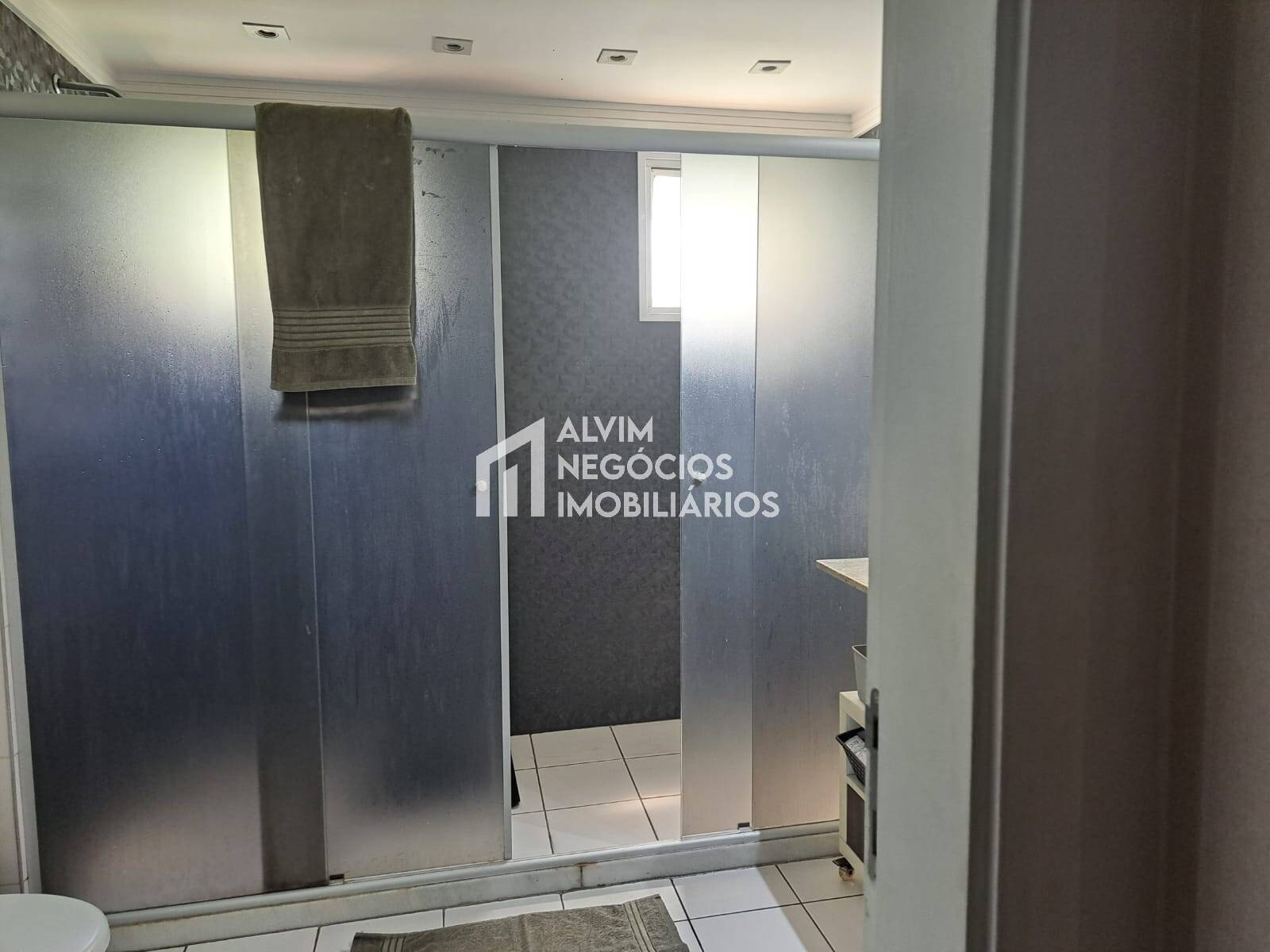 Apartamento à venda com 3 quartos, 182m² - Foto 29