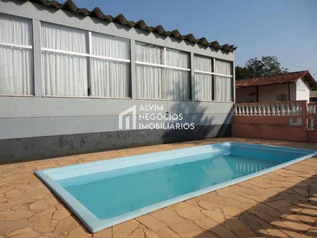 Chácara à venda com 2 quartos, 310m² - Foto 4
