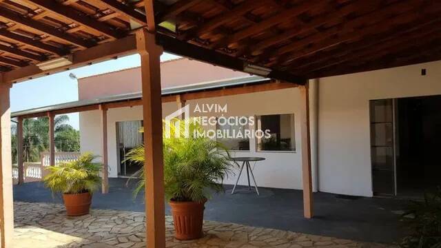 Chácara à venda com 2 quartos, 310m² - Foto 8