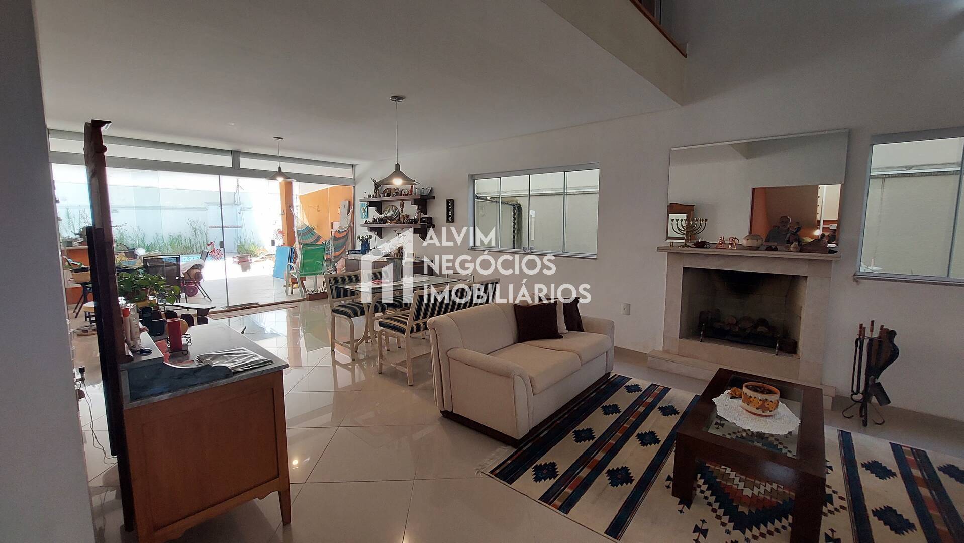 Sobrado à venda com 5 quartos, 314m² - Foto 4