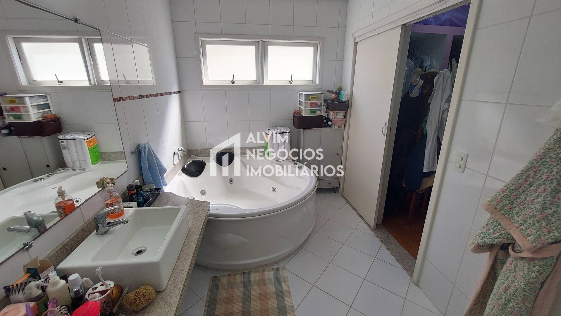 Sobrado à venda com 5 quartos, 314m² - Foto 18