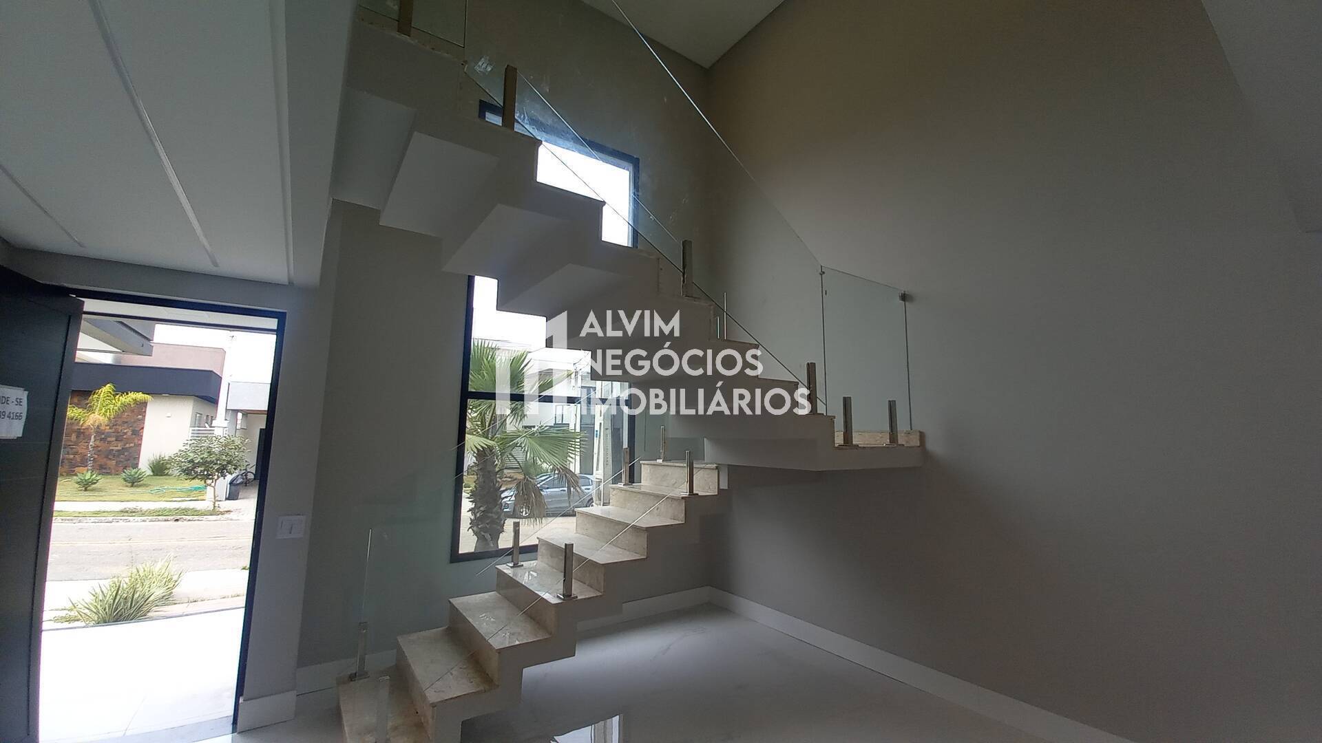 Sobrado à venda com 3 quartos, 350m² - Foto 3