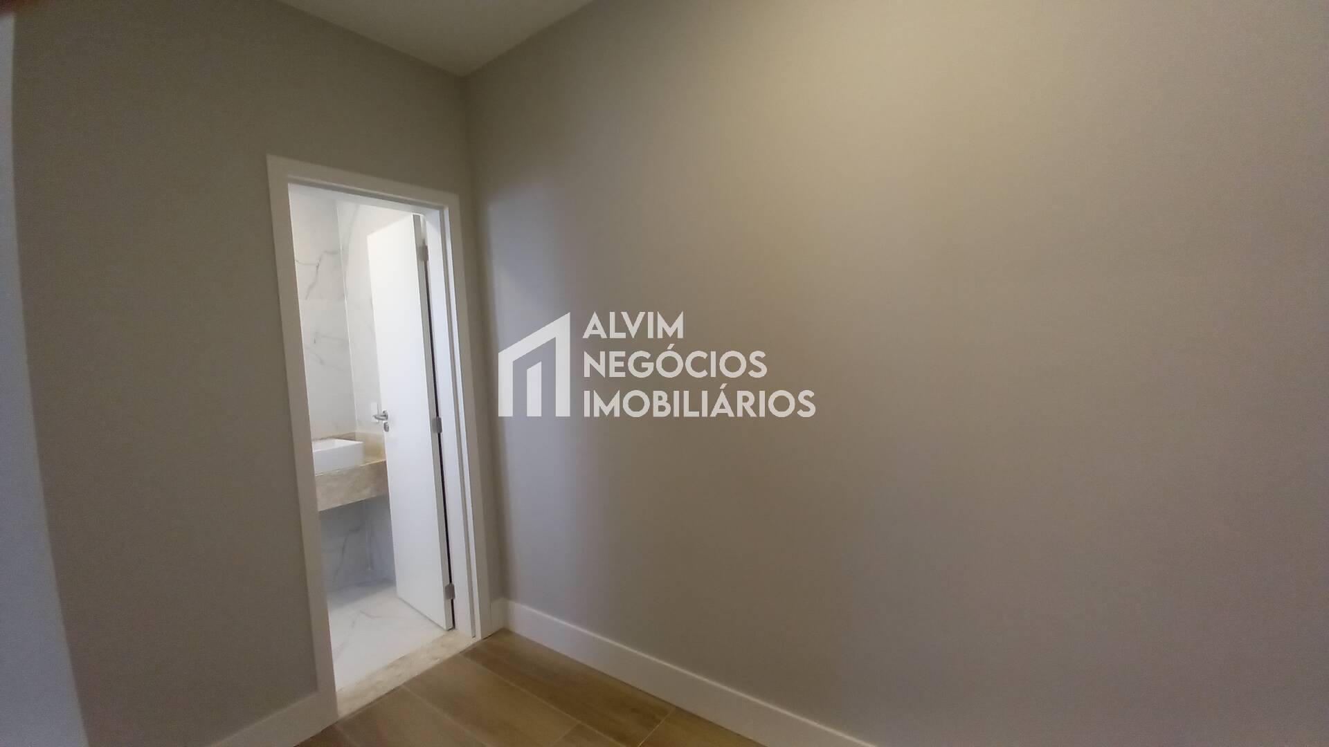 Sobrado à venda com 3 quartos, 350m² - Foto 10