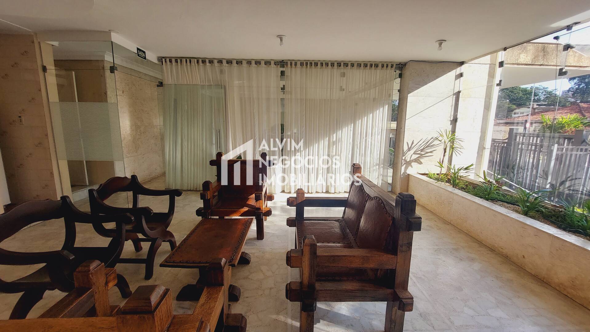 Apartamento à venda com 2 quartos, 75m² - Foto 17