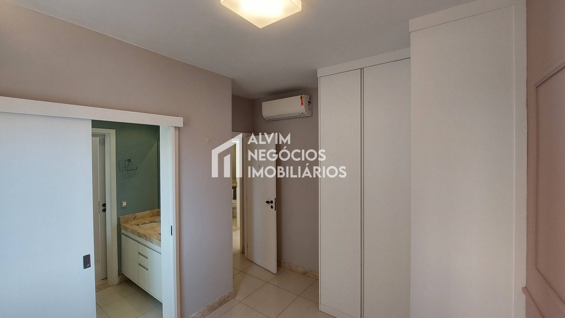Apartamento à venda com 3 quartos, 110m² - Foto 5