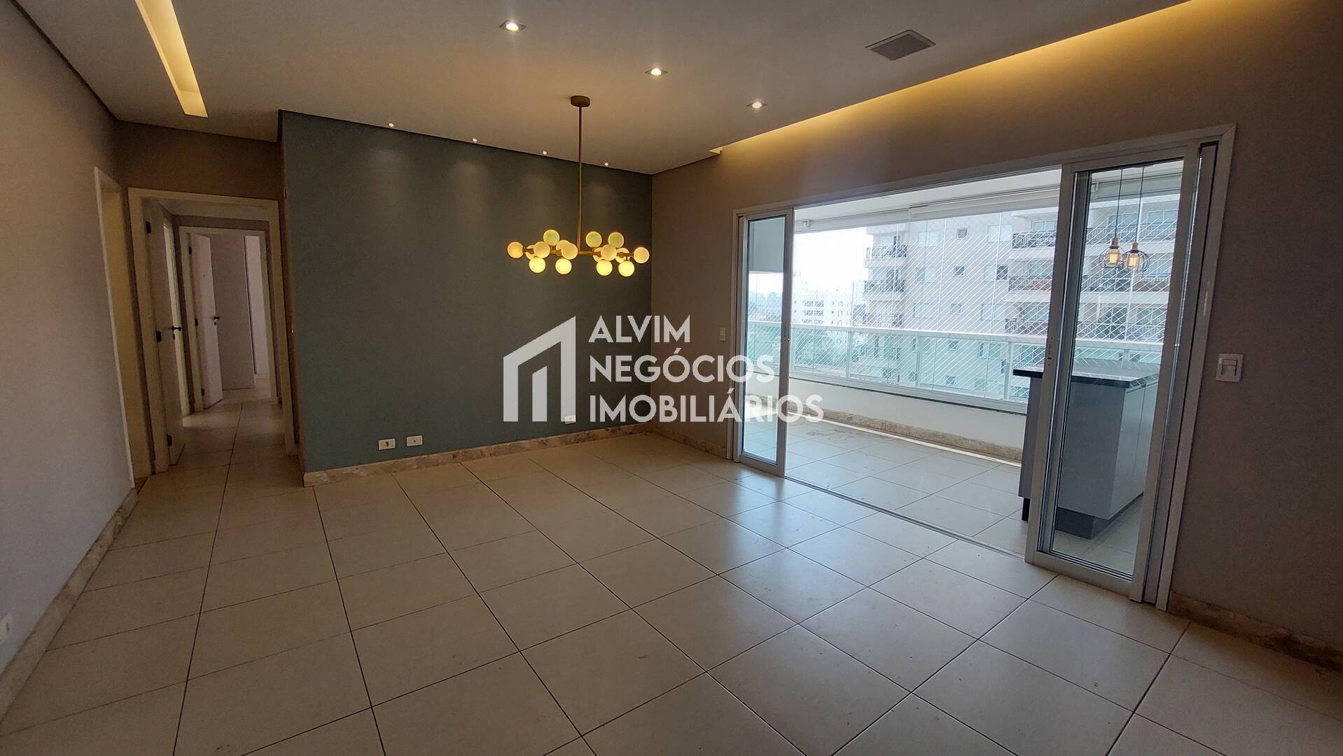 Apartamento à venda com 3 quartos, 110m² - Foto 8