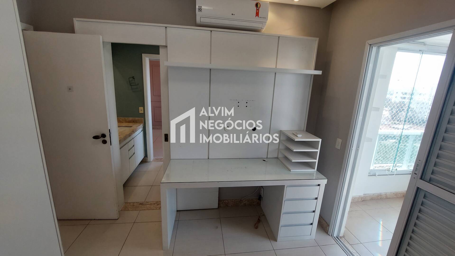 Apartamento à venda com 3 quartos, 110m² - Foto 9