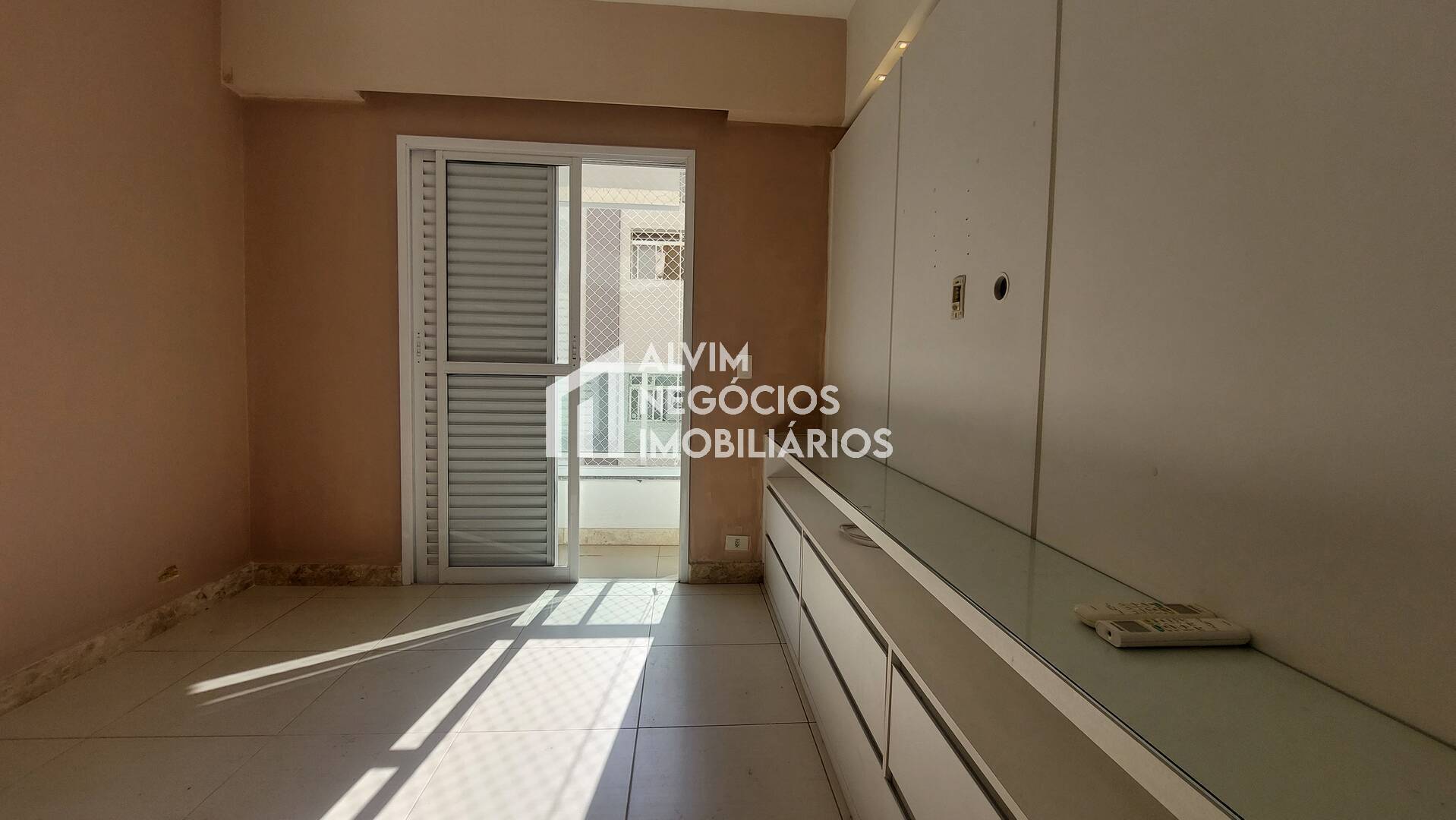 Apartamento à venda com 3 quartos, 110m² - Foto 10
