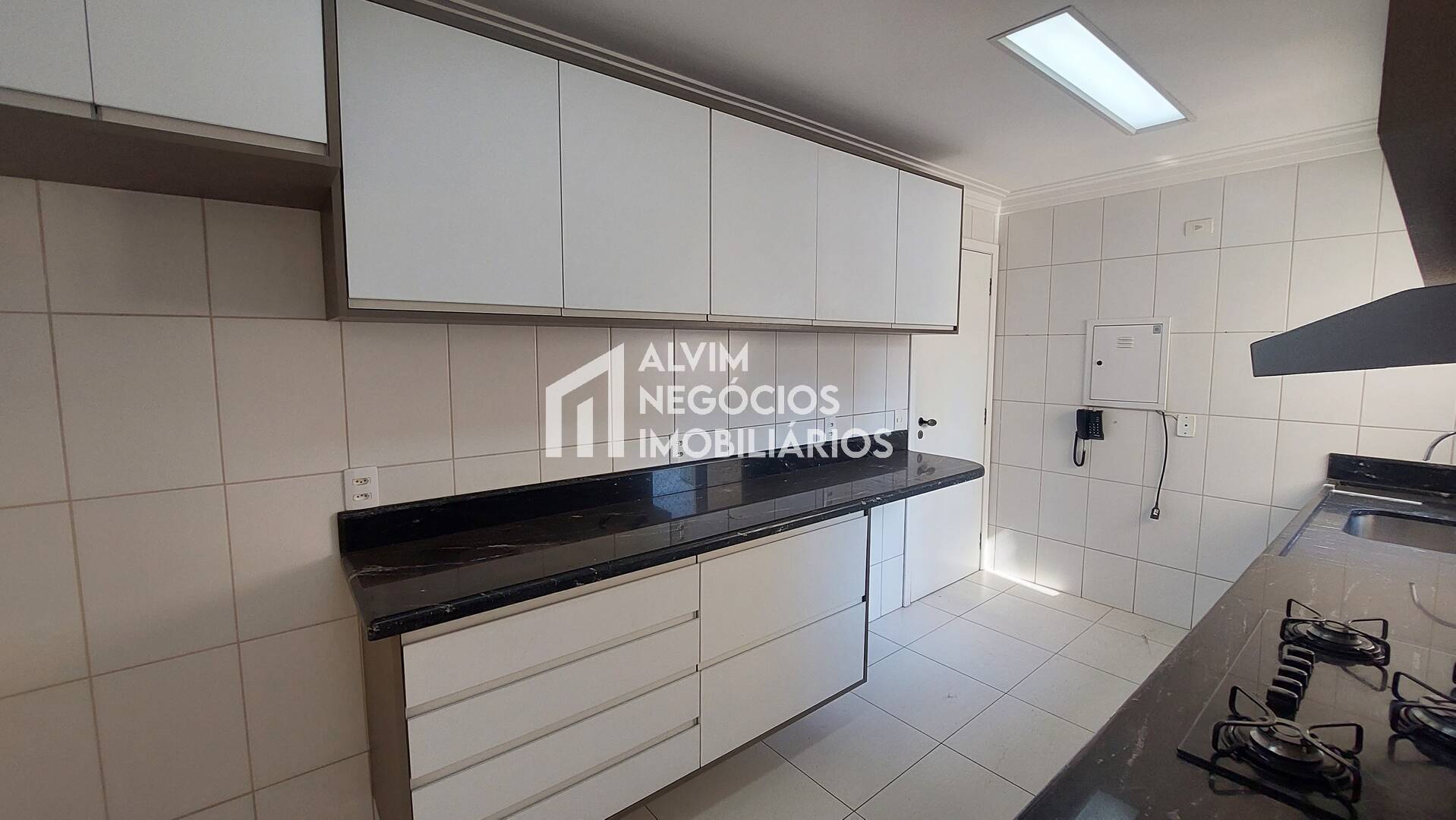 Apartamento à venda com 3 quartos, 110m² - Foto 18