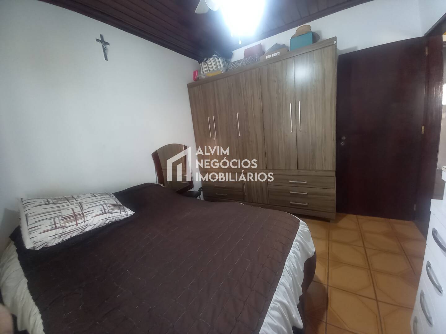 Casa à venda com 6 quartos, 461m² - Foto 13