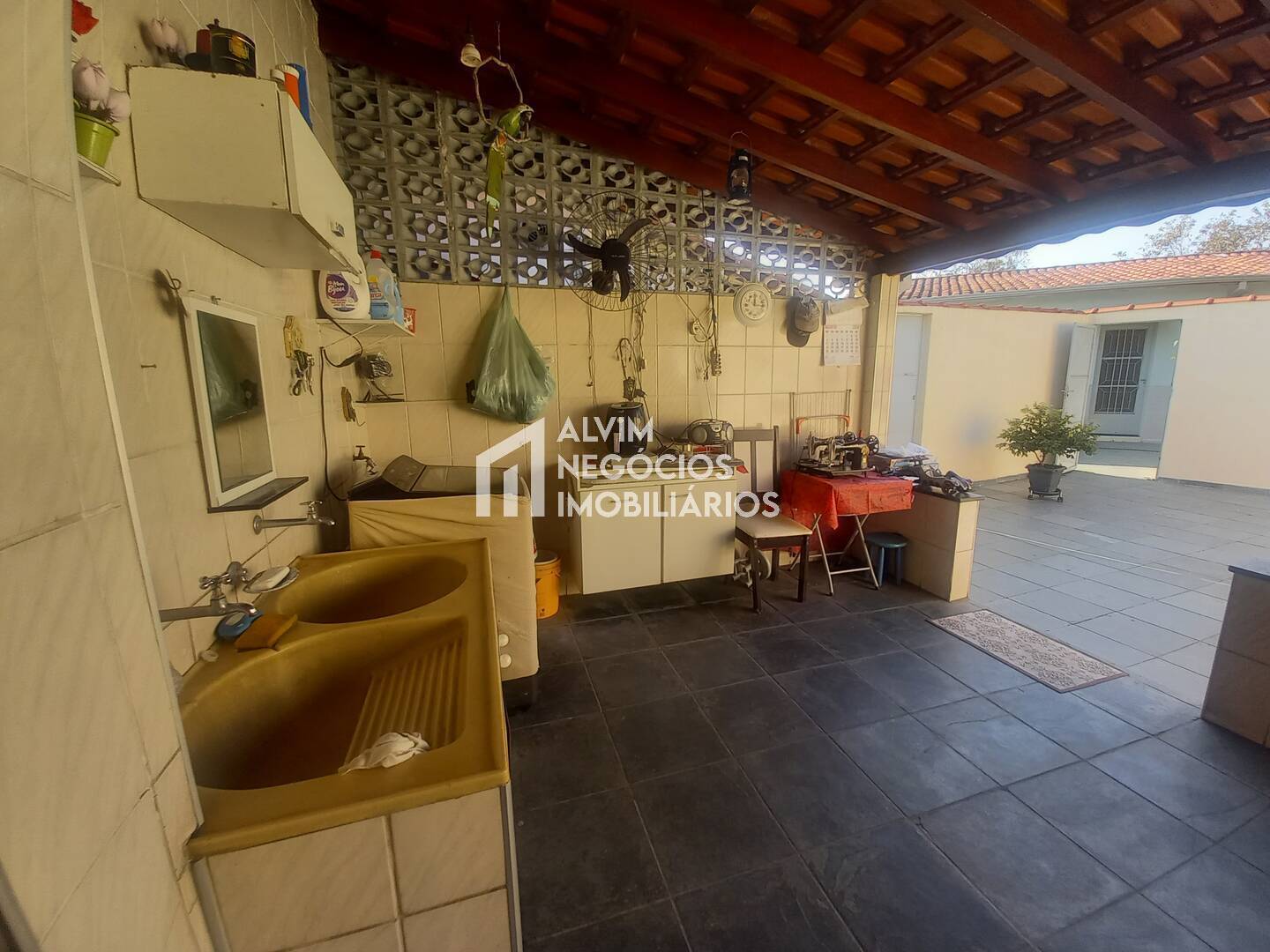 Casa à venda com 6 quartos, 461m² - Foto 24
