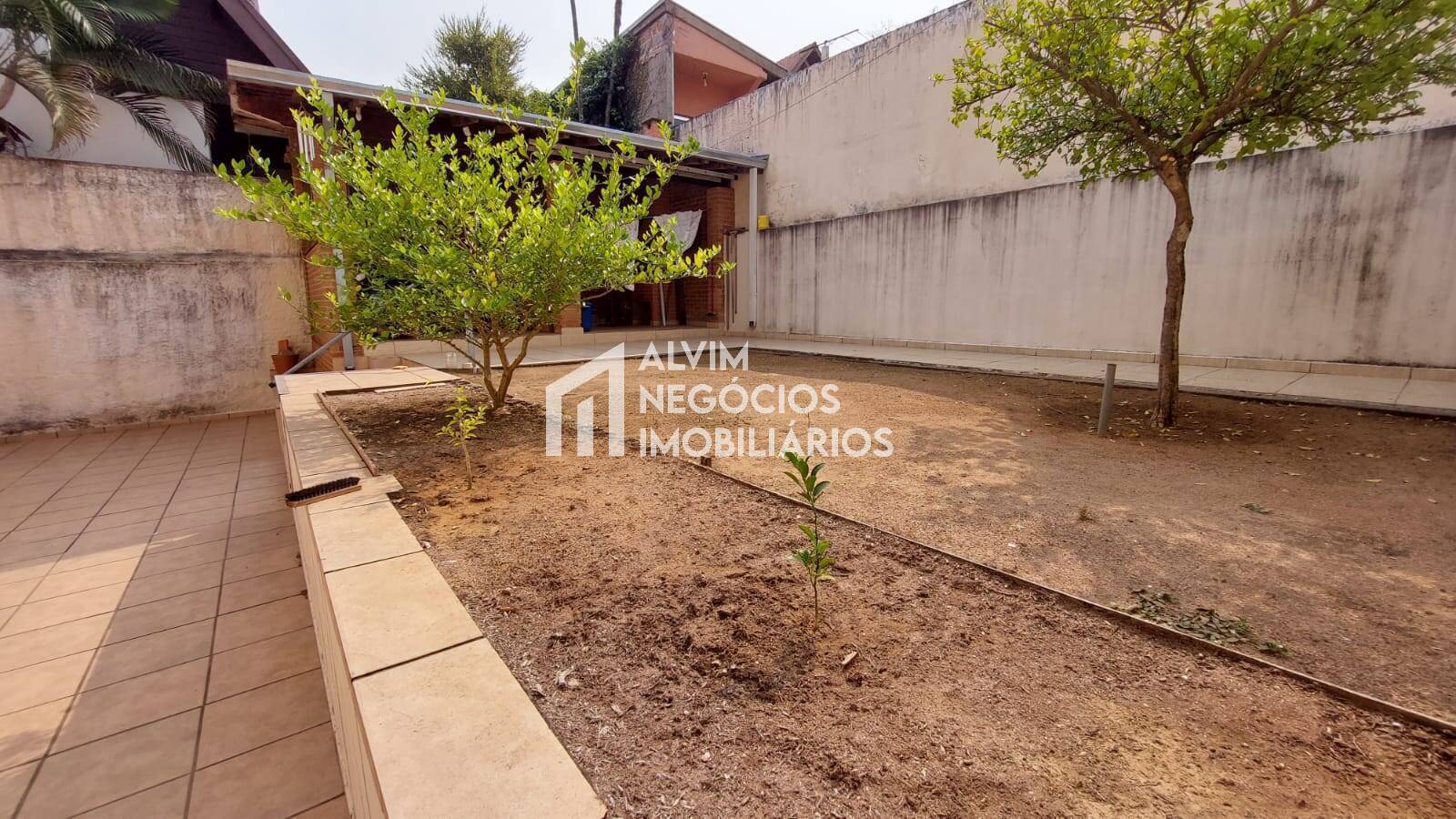 Sobrado à venda com 4 quartos, 270m² - Foto 43