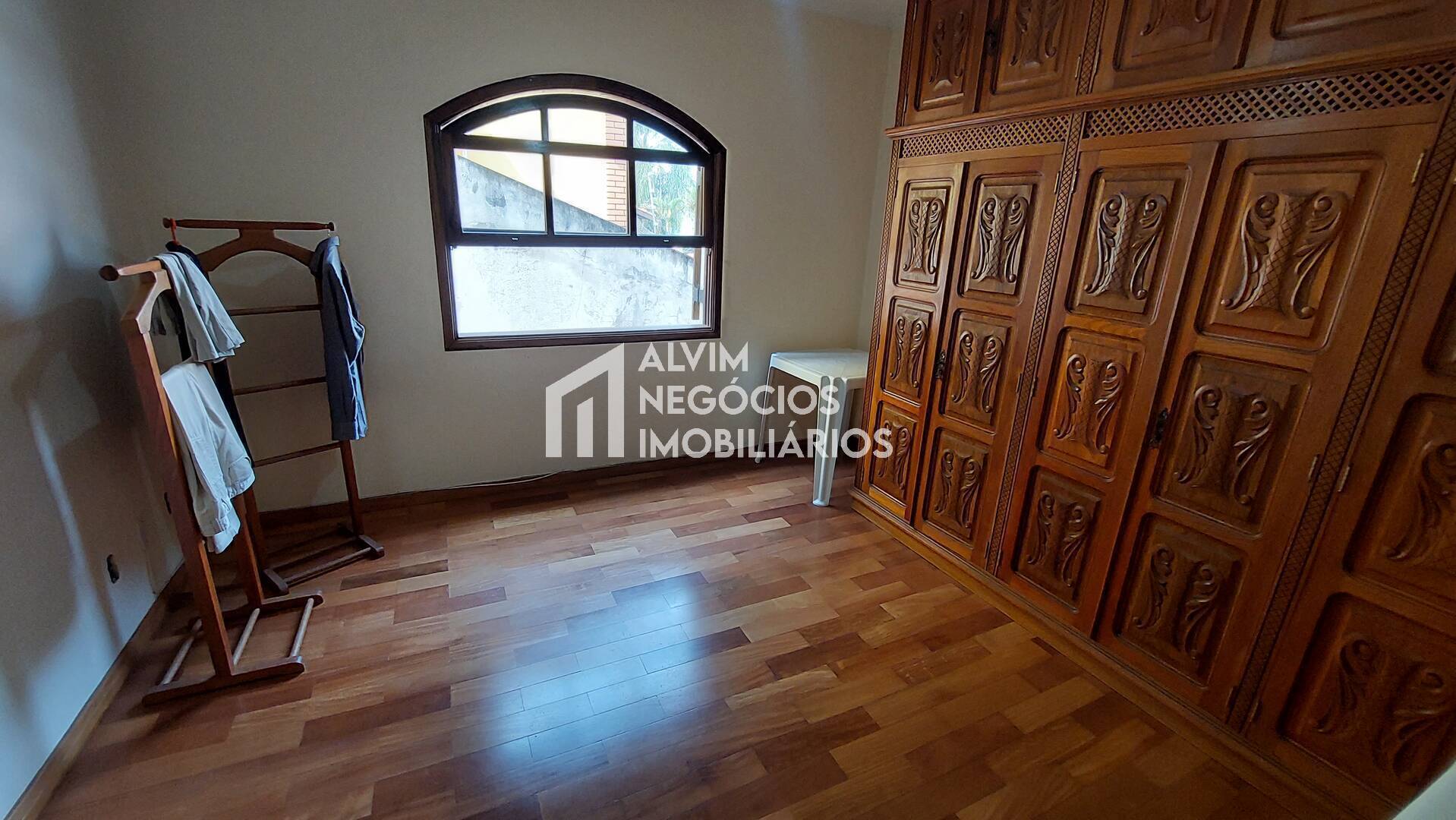 Sobrado à venda com 4 quartos, 270m² - Foto 44