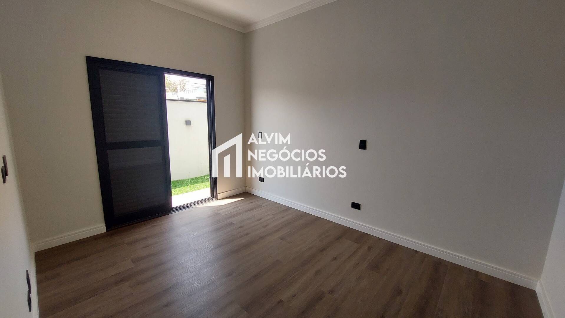 Casa, 4 quartos, 290 m² - Foto 30