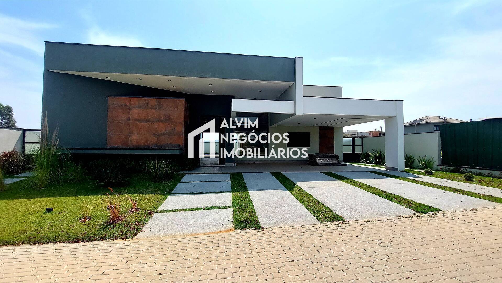 Casa, 4 quartos, 290 m² - Foto 2