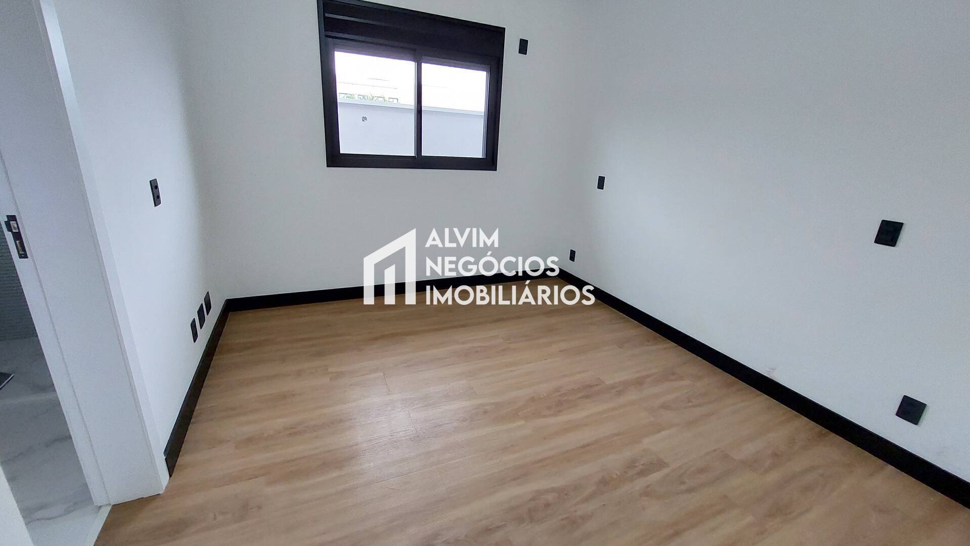 Casa, 4 quartos, 300 m² - Foto 25