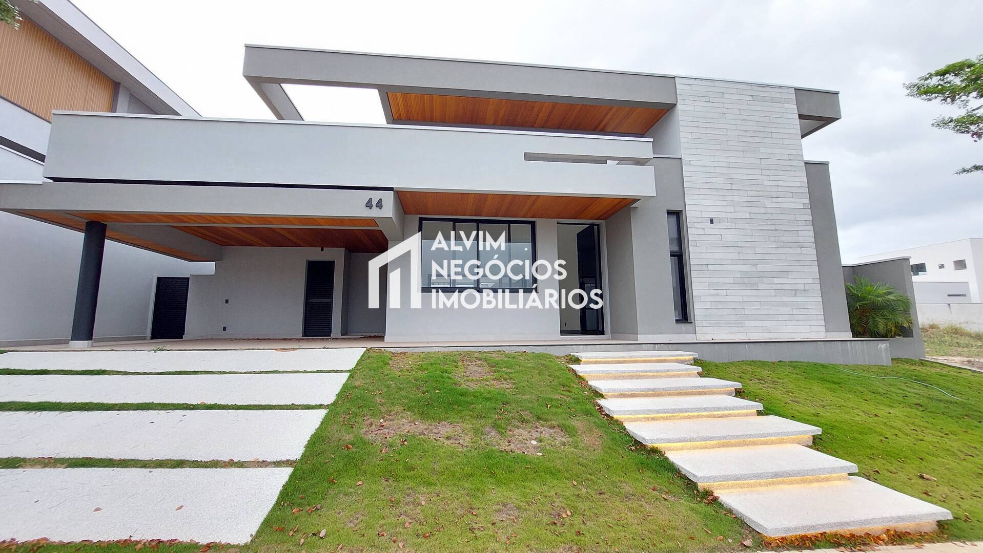 Casa, 4 quartos, 300 m² - Foto 1