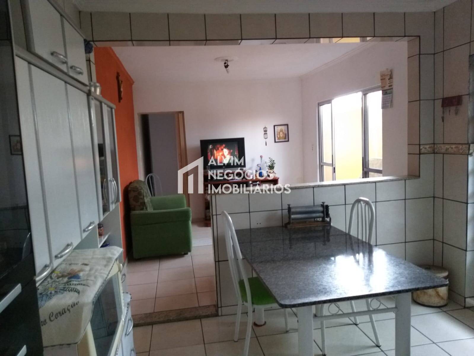 Casa à venda com 3 quartos, 130m² - Foto 4