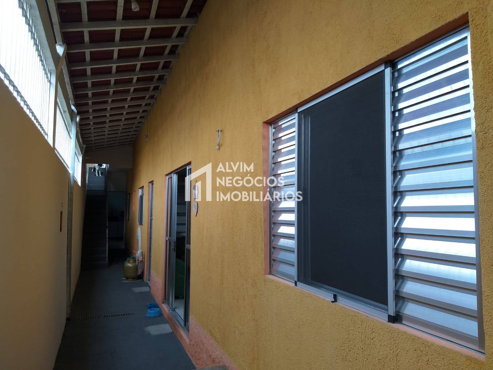 Casa à venda com 3 quartos, 130m² - Foto 8